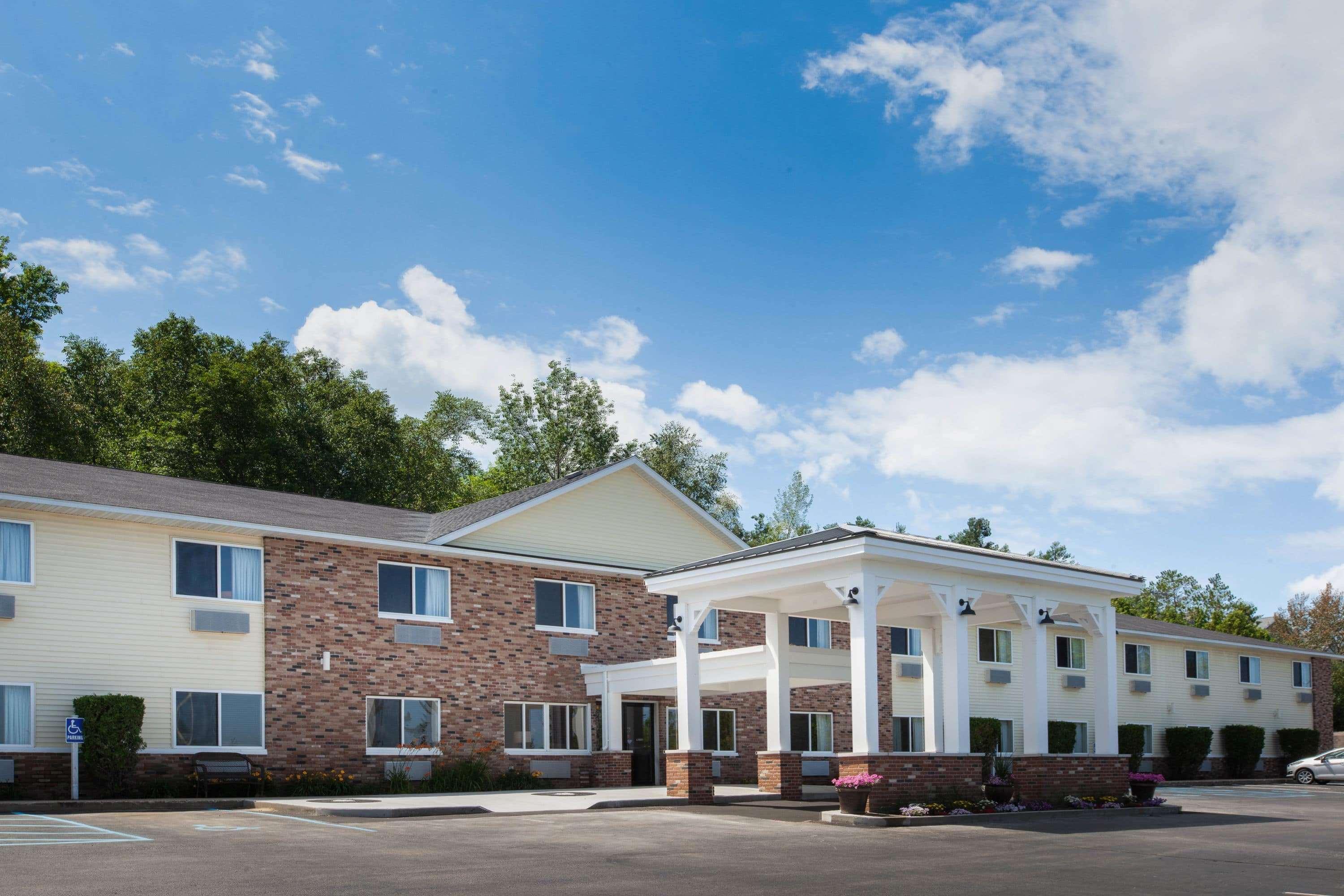 Americinn By Wyndham Petoskey Exterior foto