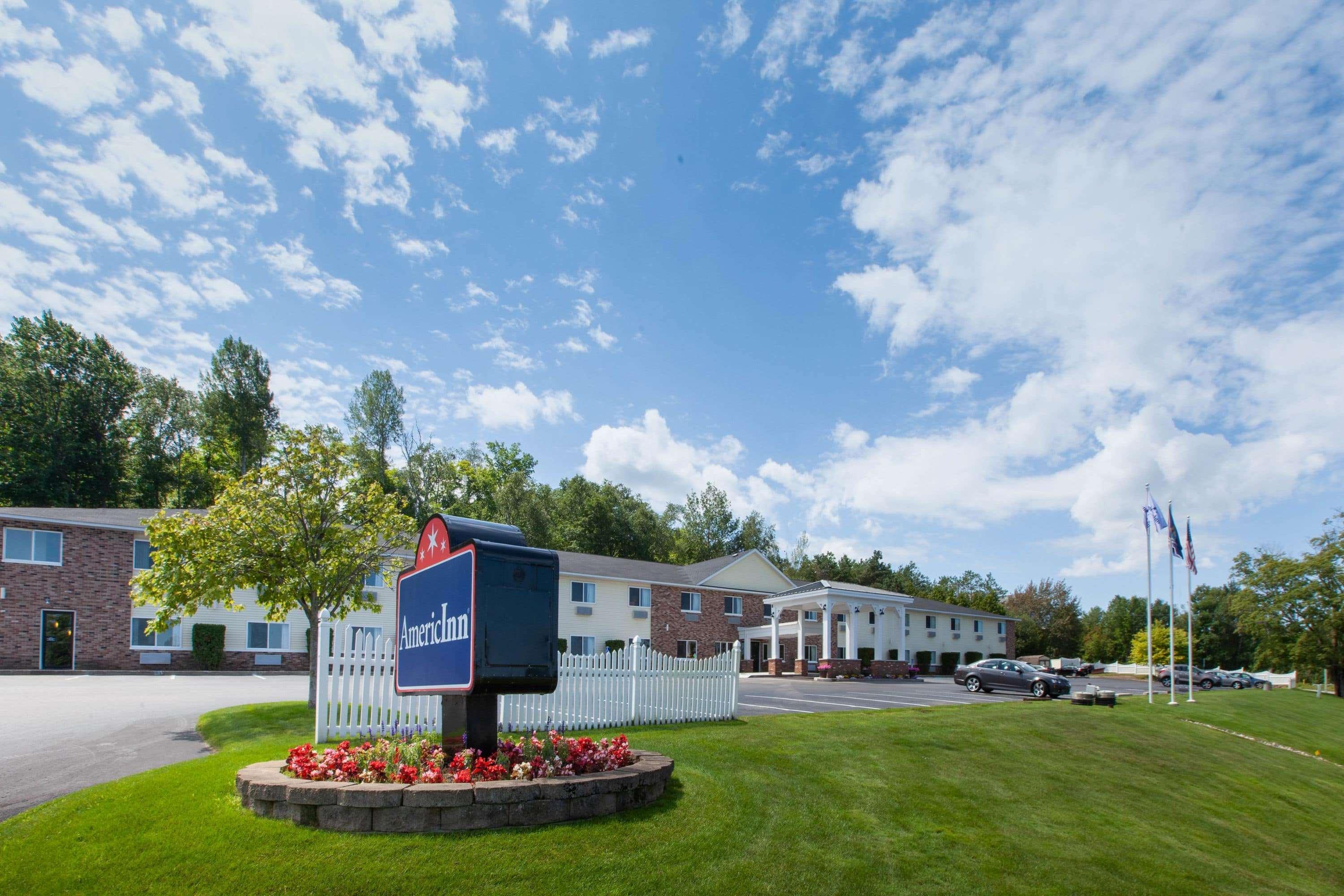 Americinn By Wyndham Petoskey Exterior foto